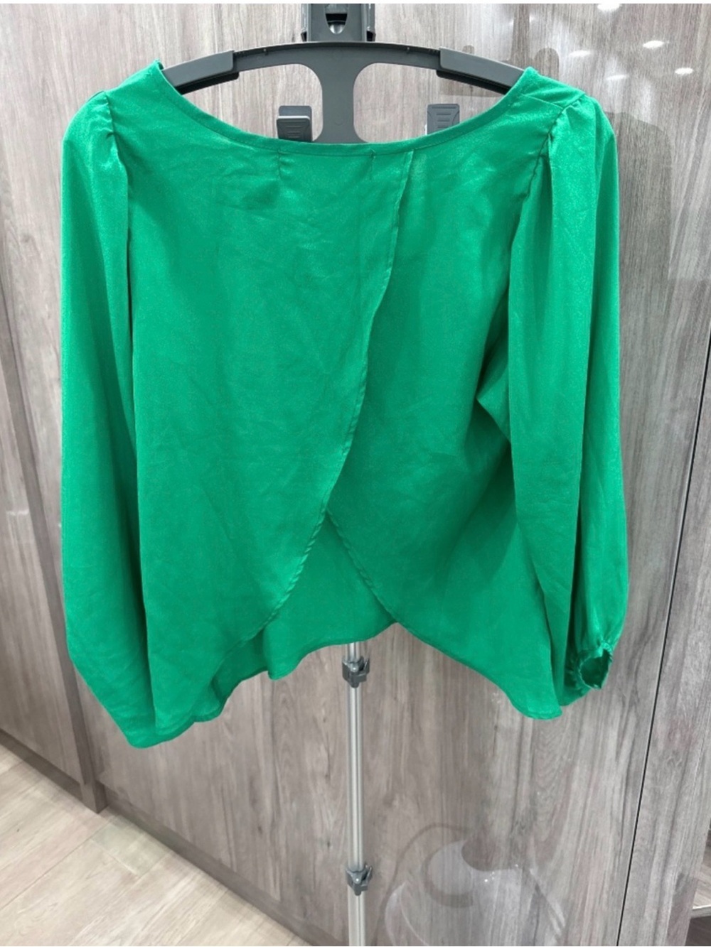 Green Women's Tulip-Back top